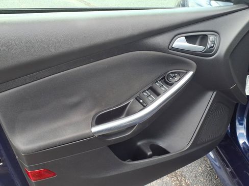 Used 2016 Ford Focus ST FWD image 8