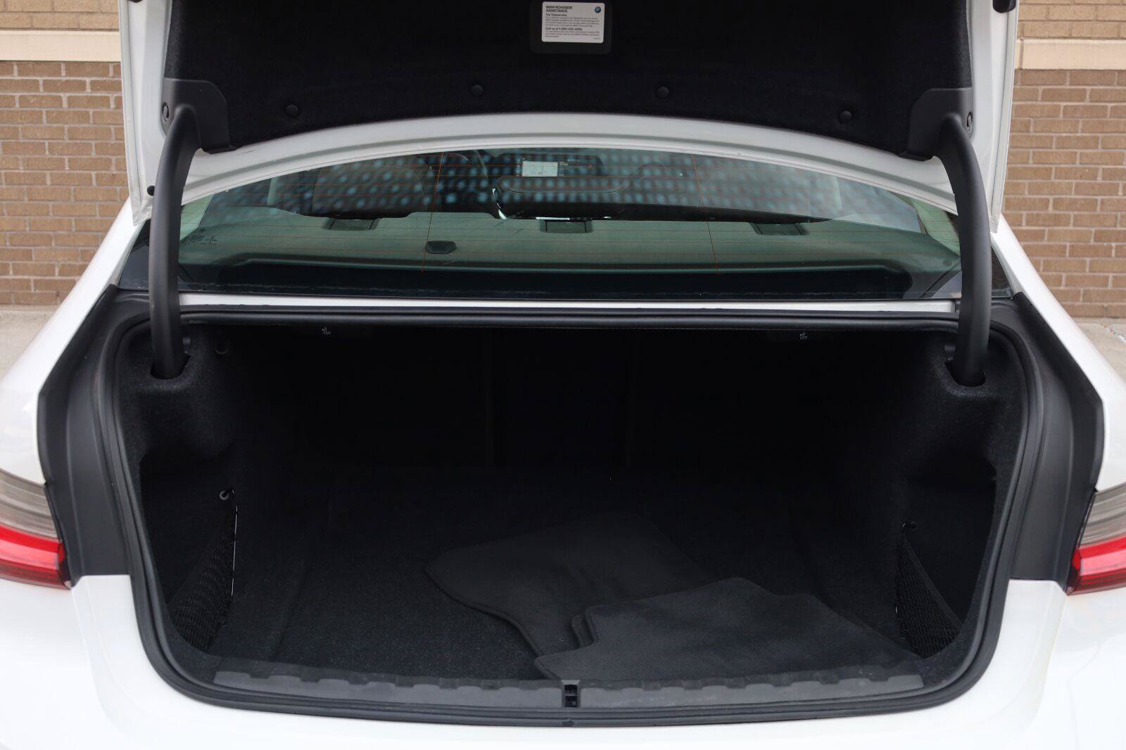 Used 2019 BMW 330i Sedan RWD image 13