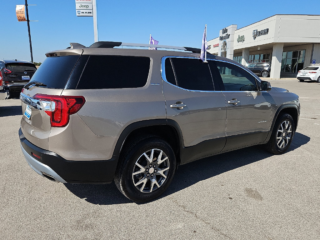 Used 2022 GMC Acadia SLE w/ Driver Convenience Package FWD image 8