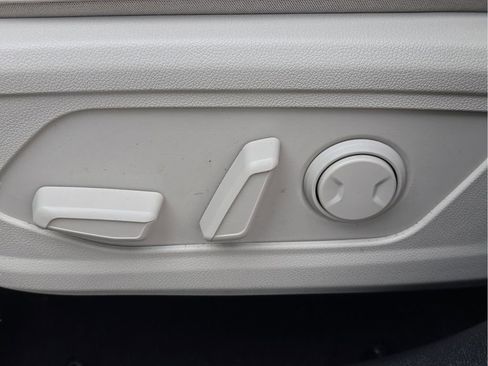 Used 2022 Kia Sorento EX image 22