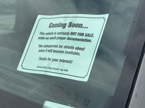 Used 2023 Jeep Wrangler Unlimited Sahara w/ Cold Weather Group AWD/4WD image 36