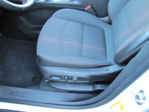 Used 2024 Chevrolet Equinox RS FWD image 22