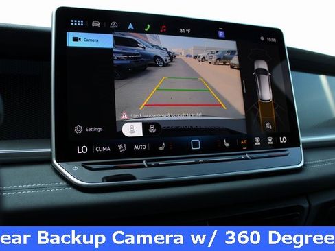 New 2025 Volkswagen Tiguan SE R-Line image 3