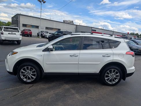 Used 2016 Toyota RAV4 Limited w/ Advanced Technology Package AWD/4WD image 3