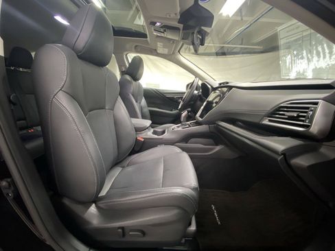 Used 2025 Subaru Outback Limited AWD/4WD image 30
