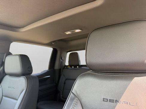 Used 2024 GMC Sierra 1500 Denali AWD/4WD image 23
