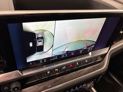 Used 2025 Chevrolet Silverado 2500 LTZ w/ LTZ Premium Package image 39