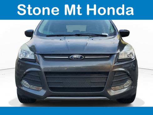Used 2016 Ford Escape SE w/ Equipment Group 201A image 2