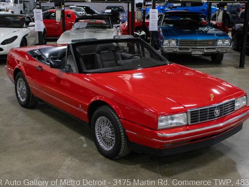 Used 1990 Cadillac Allante image 10