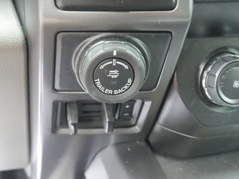 Used 2020 Ford F150 XLT w/ Equipment Group 302A Luxury AWD/4WD image 22