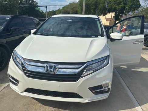 Used 2018 Honda Odyssey Elite image 5