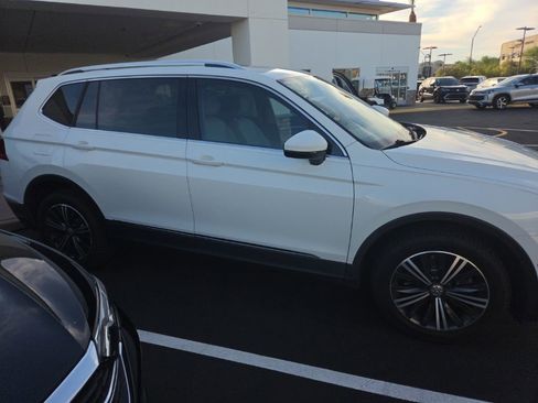 Used 2018 Volkswagen Tiguan SEL FWD image 6