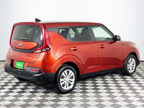 Used 2020 Kia Soul LX image 10
