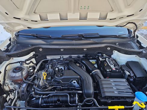 Used 2022 Volkswagen Taos SE w/ IQ.Drive SE Package image 32