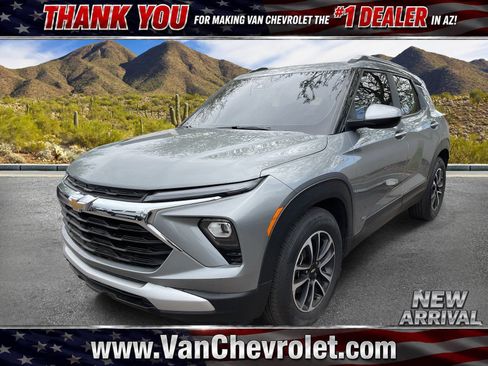Used 2024 Chevrolet TrailBlazer LT w/ Driver Confidence Package FWD image 1
