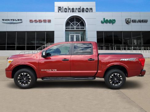 Used 2018 Nissan Titan PRO-4X w/ Pro-4x Utility Package image 3