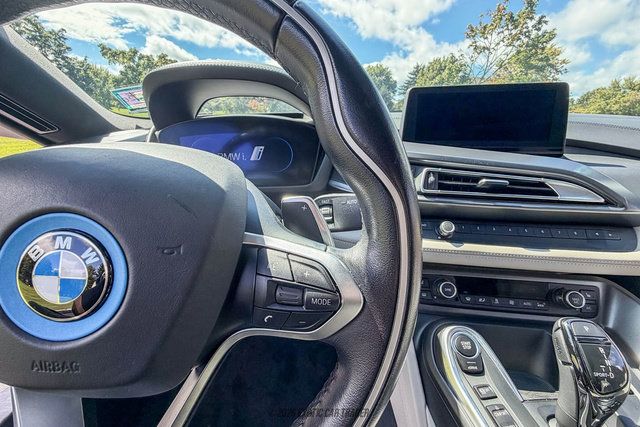 Used 2015 BMW i8 AWD/4WD image 40