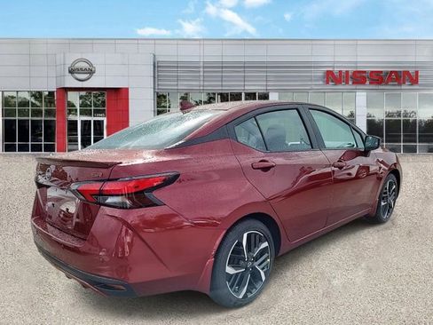 New 2025 Nissan Versa SR w/ Trunk Package FWD image 2