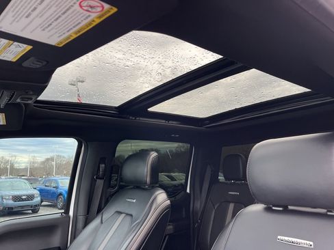 Used 2021 Ford F450 Platinum w/ FX4 Off-Road Package image 18