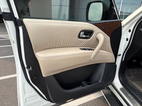 Used 2020 Nissan Armada Platinum w/ Captain's Chairs Package AWD/4WD image 5