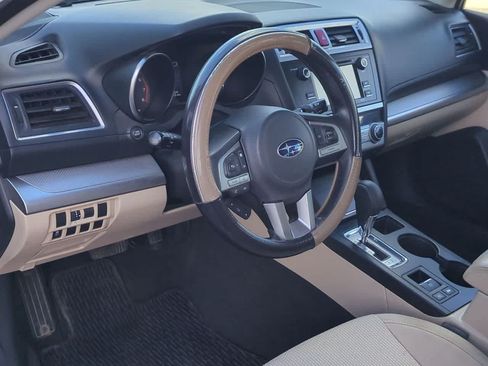Used 2017 Subaru Outback 2.5i AWD/4WD image 2