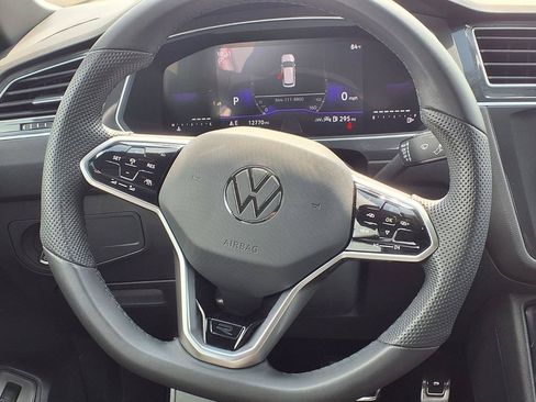 Used 2024 Volkswagen Tiguan SE R-Line w/ MDO Package, Three-Row FWD image 21