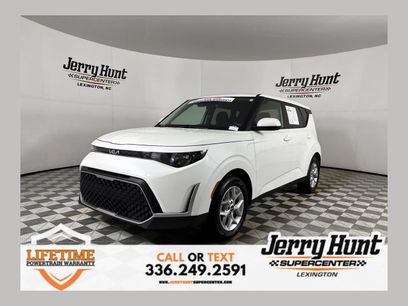 Used 2025 Kia Soul LX w/ LX Technology Package