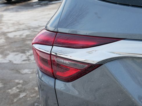 Used 2021 Buick Enclave Premium w/ Surround and Sites Package image 17