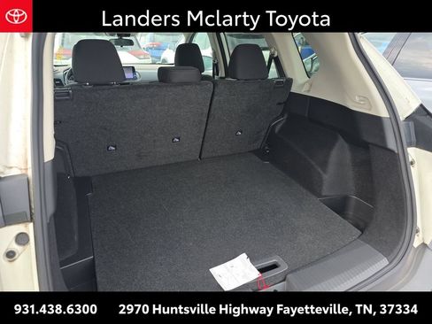 Used 2023 Nissan Rogue S AWD/4WD image 9
