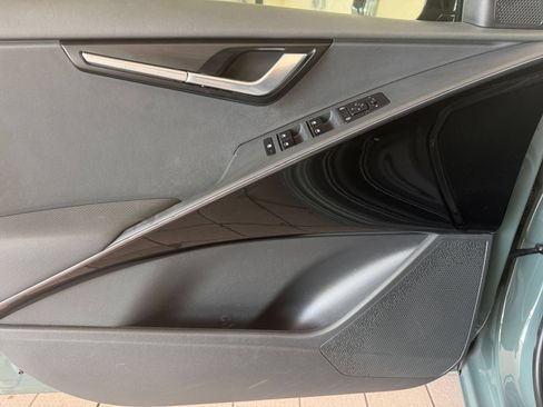 Used 2024 Kia Niro Wind FWD image 22