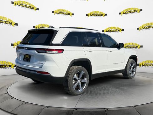 New 2026 Jeep Grand Cherokee Limited w/ Luxury Tech Group II RWD image 5