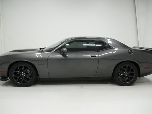 Used 2021 Dodge Challenger R/T w/ Blacktop Package RWD image 7