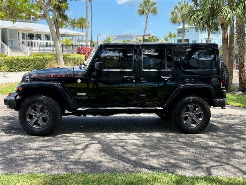 Used 2017 Jeep Wrangler Unlimited Rubicon AWD/4WD image 2