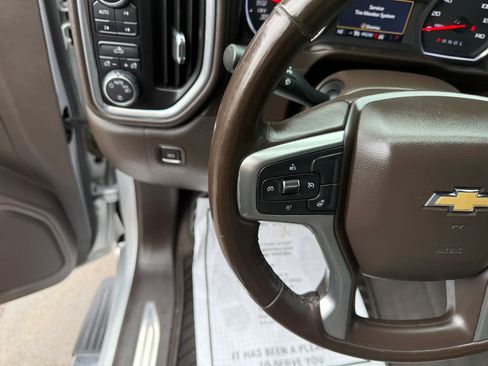 Used 2019 Chevrolet Silverado 1500 LT w/ Texas Edition AWD/4WD image 21