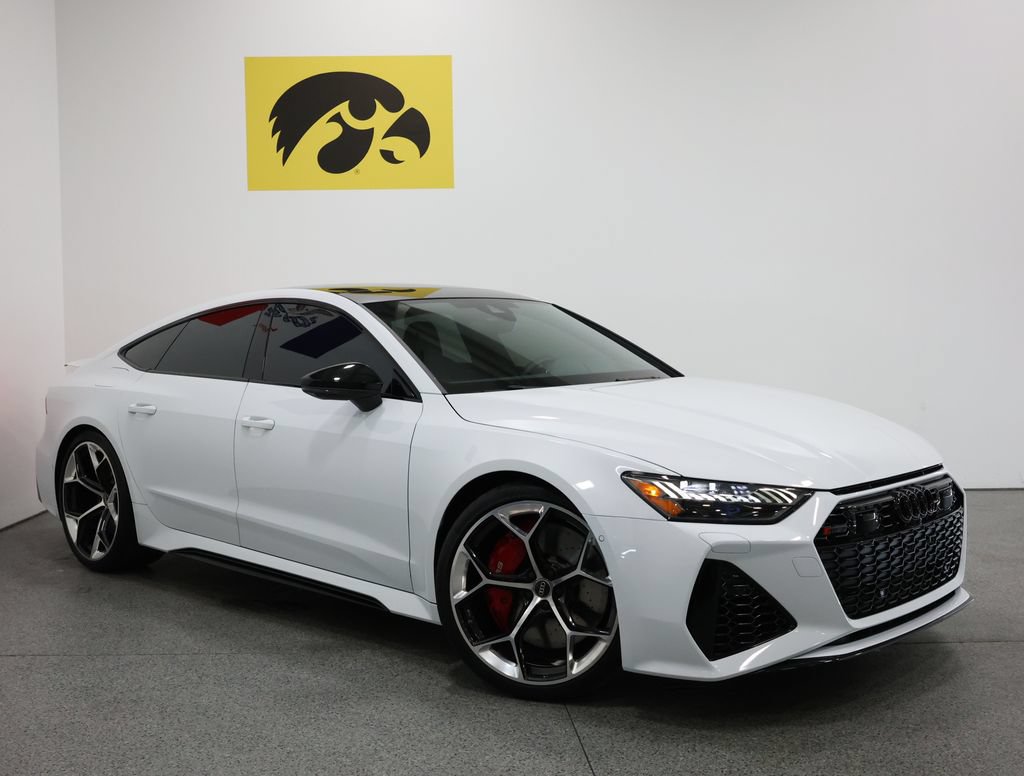 Used 2025 Audi RS 7 Performance w/ Black Optic Package AWD/4WD image 2