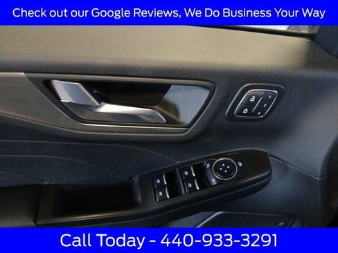 Certified 2022 Ford Escape Titanium w/ Class II Trailer Tow Package image 28