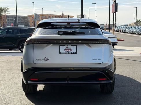 Certified 2024 Nissan Ariya FWD image 5