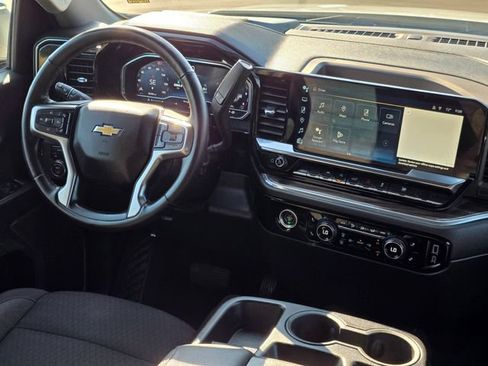 Used 2024 Chevrolet Silverado 1500 LT AWD/4WD image 36