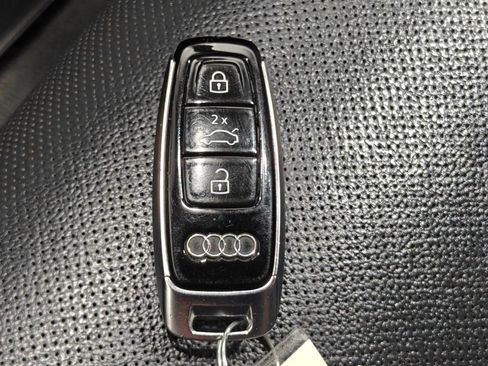 Used 2021 Audi A8 L 3.0T w/ Executive Plus Package image 15