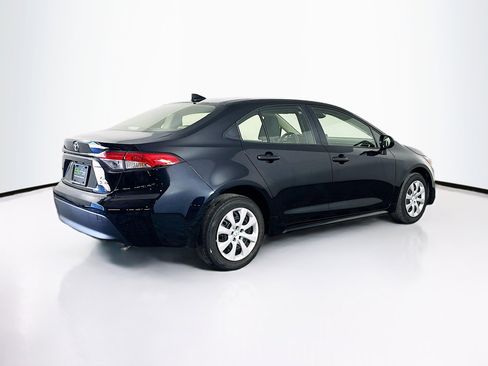 Used 2025 Toyota Corolla LE w/ Convenience Package FWD image 9