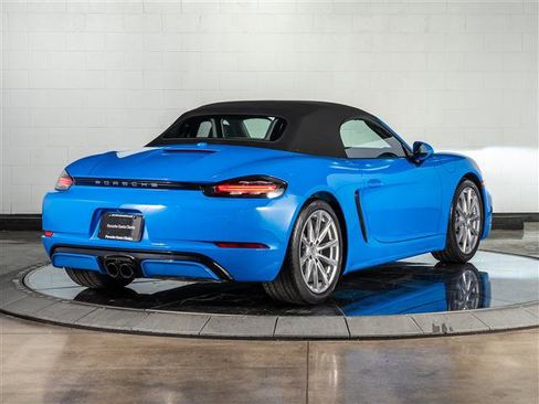 Certified 2025 Porsche 718 Boxster image 15