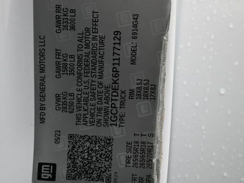 Used 2023 Chevrolet Colorado Z71 w/ Z71 Convenience Package 2 AWD/4WD image 14