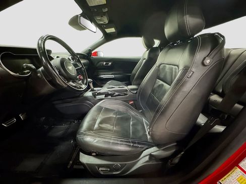 Used 2019 Ford Mustang Premium w/ Ecoboost Performance Package image 24