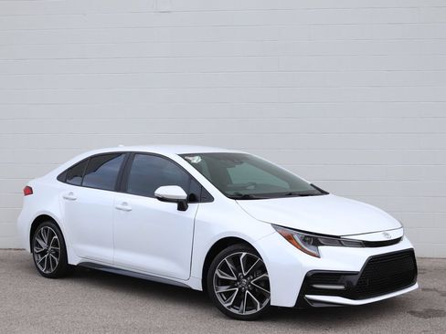 Used 2022 Toyota Corolla SE FWD image 25
