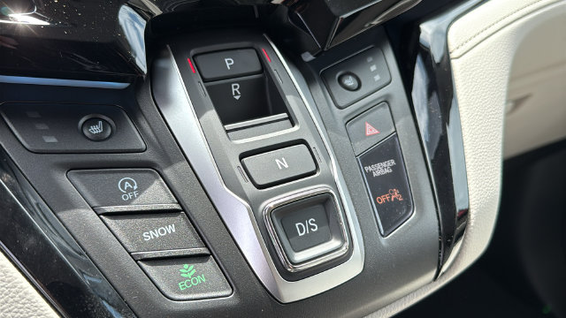 New 2026 Honda Odyssey Touring image 18