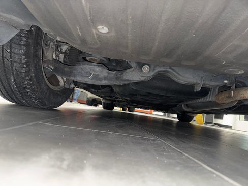 Used 2014 Honda Odyssey EX image 17