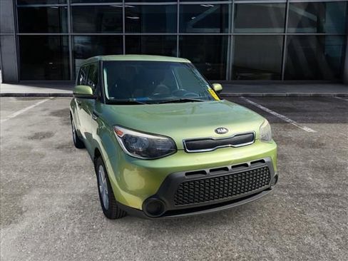 Used 2016 Kia Soul w/ Convenience Package FWD image 1