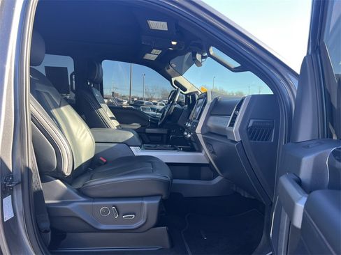 Used 2022 Ford F450 Platinum w/ FX4 Off-Road Package image 13