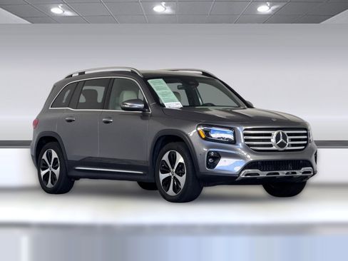 Certified 2024 Mercedes-Benz GLB 250 4MATIC image 7