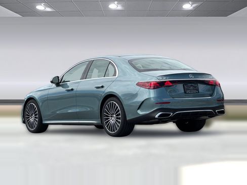 New 2026 Mercedes-Benz E 450 4MATIC Sedan image 3